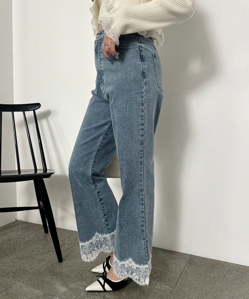 one after another NICE CLAUP（ワンアフターアナザーナイスクラップ）の「裾レース美脚ストレッチデニムパンツ（デニムパンツ・レディース・ライトブルー/ブルー/ネイビー・SMALL/MEDIUM）」の17枚目の写真