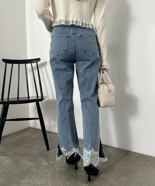 one after another NICE CLAUP（ワンアフターアナザーナイスクラップ）の「裾レース美脚ストレッチデニムパンツ（デニムパンツ・レディース・ライトブルー/ブルー/ネイビー・SMALL/MEDIUM）」の18枚目の写真