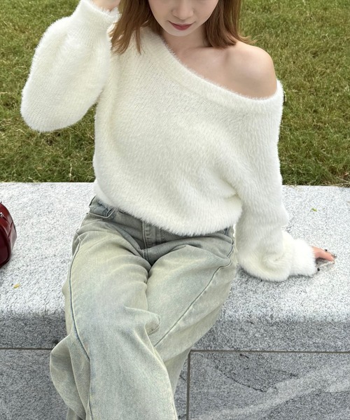 clear（クリア）の「2wayワンショル&ボートネックフェザーニット [女性らしいシルエット]（ニット/セーター・レディース・ピンク系その他/ブラック/アイボリー/レッド/チャコールグレー・F）」の2枚目の写真