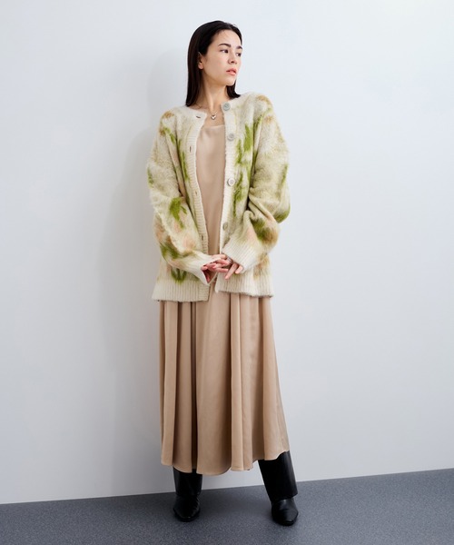 LE CERCLE par rope'（ルセルクルパーロペ）の「フラワーシャギーニットカーディガン（ニット/セーター・レディース・ホワイト系その他3/グレー系その他・FREE）」の6枚目の写真