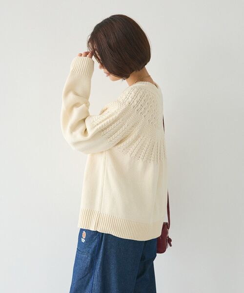 CRAFT STANDARD BOUTIQUE（クラフトスタンダードブティック）の「求心柄ケーブルニットプルオーバー（ニット/セーター・レディース・ブラック/アイボリー/レッド/グリーン・FREE）」の8枚目の写真