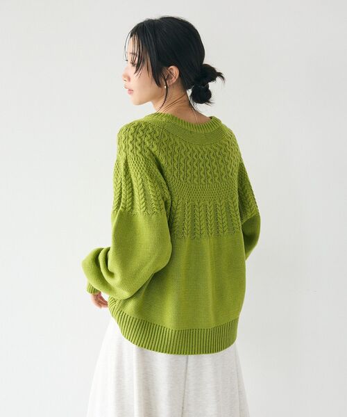 CRAFT STANDARD BOUTIQUE（クラフトスタンダードブティック）の「求心柄ケーブルニットプルオーバー（ニット/セーター・レディース・ブラック/アイボリー/レッド/グリーン・FREE）」の17枚目の写真