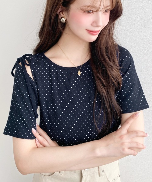 moment+（モーメントプラス）の「肩スリットリボン半袖リブトップス（Tシャツ/カットソー・レディース・ナチュラル/オフホワイト/ブラック/杢グレー/ホワイト系その他/ブラック系その他/ブルー系その他/アイボリー・M/L）」の8枚目の写真