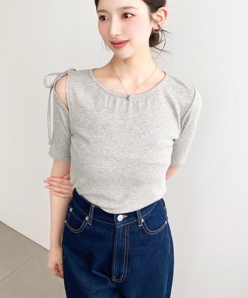 moment+（モーメントプラス）の「肩スリットリボン半袖リブトップス（Tシャツ/カットソー・レディース・ナチュラル/オフホワイト/ブラック/杢グレー/ホワイト系その他/ブラック系その他/ブルー系その他/アイボリー・M/L）」の12枚目の写真