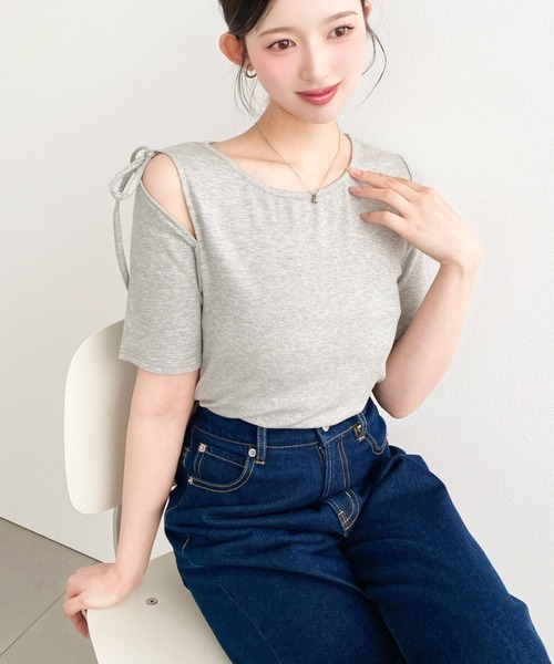 moment+（モーメントプラス）の「肩スリットリボン半袖リブトップス（Tシャツ/カットソー・レディース・ナチュラル/オフホワイト/ブラック/杢グレー/ホワイト系その他/ブラック系その他/ブルー系その他/アイボリー・M/L）」の13枚目の写真