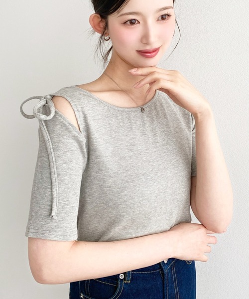 moment+（モーメントプラス）の「肩スリットリボン半袖リブトップス（Tシャツ/カットソー・レディース・ナチュラル/オフホワイト/ブラック/杢グレー/ホワイト系その他/ブラック系その他/ブルー系その他/アイボリー・M/L）」の9枚目の写真