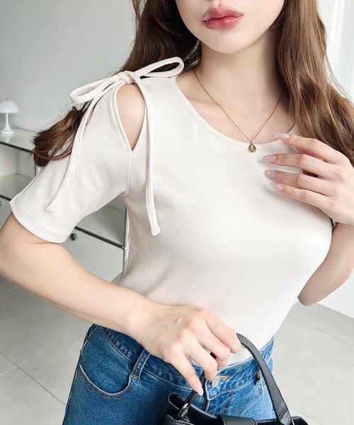moment+（モーメントプラス）の「肩スリットリボン半袖リブトップス（Tシャツ/カットソー・レディース・ナチュラル/オフホワイト/ブラック/杢グレー/ホワイト系その他/ブラック系その他/ブルー系その他/アイボリー・M/L）」の20枚目の写真