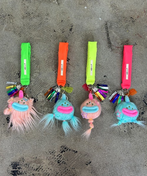 monster hand strap（キーホルダー）｜cheek（BAG）（チーク）の