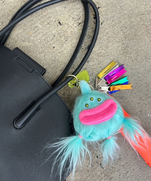 monster hand strap（キーホルダー）｜cheek（BAG）（チーク）の