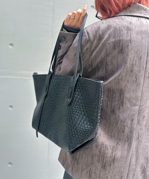 エンボスビックトートバッグ(トートバッグ)|w.r.k(ダブルアールケー) エンボスビックトートバッグ(トートバッグ)|w.r.k(ダブルアールケー)