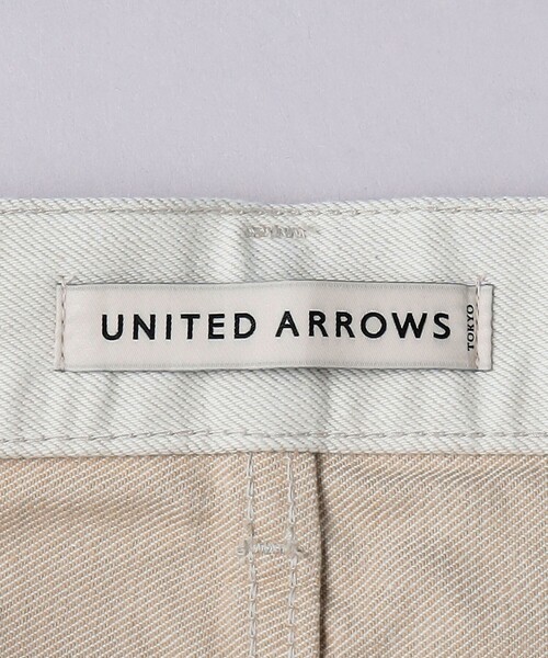 UNITED ARROWS（ユナイテッドアローズ）の「アイボリー バギー デニムパンツ（デニムパンツ・メンズ・ナチュラル・S/L/M）」の17枚目の写真
