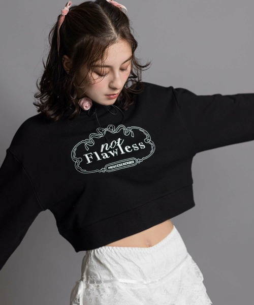 【not Flawless/ノットフロウレス】ロゴショートスウェット（スウェット）｜not Flawless（ノットフロウレス）