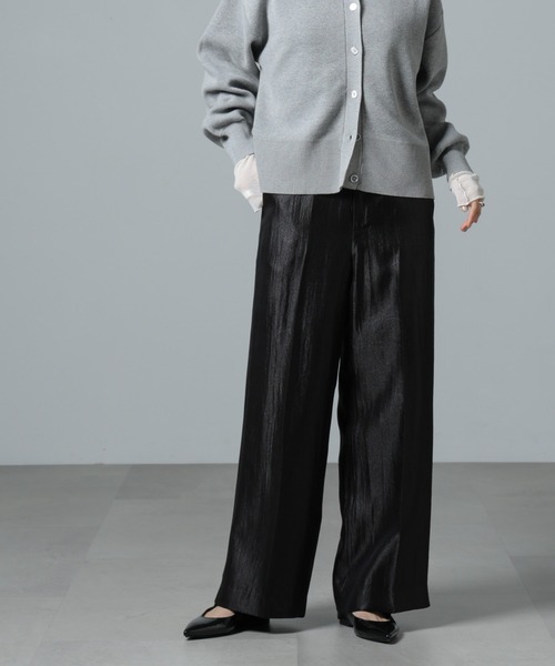 NANO universe（ナノユニバース）の「シャイニーサテンイージーパンツ（その他パンツ・レディース・ブラック/ブルーグレー/アイボリー・FREE）」の2枚目の写真