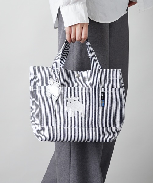 moz(モズ)の「moz(モズ) リフレクター付き キャンバスランチトートバッグ ZZHC-04R(エコバッグ/サブバッグ・レディース・ライトブルー/グレー/ピンク/ホワイト/ブラック×ホワイト/モスグリーン/イエロー/ストライプ/ブルーグリーン/ホワイト×パープル・ONE SIZE)」の10枚目の写真