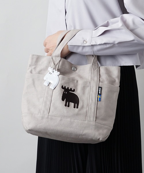 moz(モズ)の「moz(モズ) リフレクター付き キャンバスランチトートバッグ ZZHC-04R(エコバッグ/サブバッグ・レディース・ライトブルー/グレー/ピンク/ホワイト/ブラック×ホワイト/モスグリーン/イエロー/ストライプ/ブルーグリーン/ホワイト×パープル・ONE SIZE)」の17枚目の写真