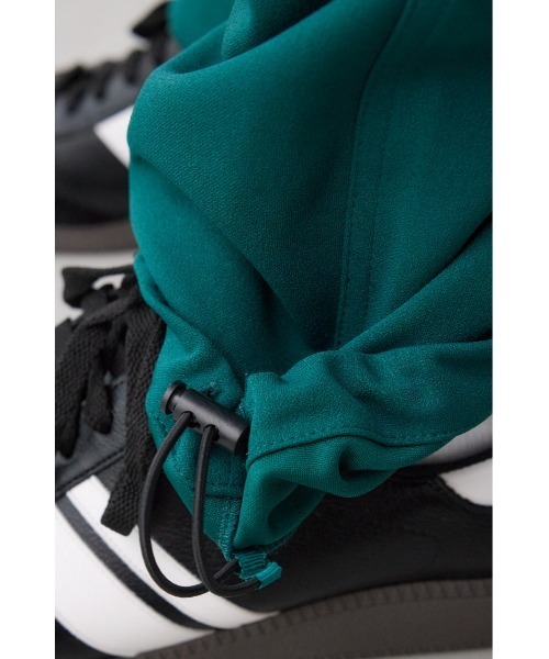 AZUL by moussy(アズールバイマウジー)の「リラックスワイドカーゴパンツ(カーゴパンツ・メンズ・グリーン/ブラック・LARGE/MEDIUM)」の14枚目の写真