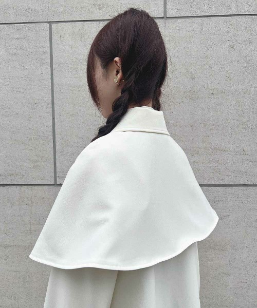 F i.n.t（フィント）の「袖レースアップケープトレンチ/fint　フィント（トレンチコート・レディース・アイボリー/ライトベージュ・FREE）」の9枚目の写真