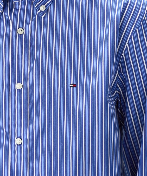 TOMMY HILFIGER（トミーヒルフィガー）の「ポプリンデュオストライプシャツ（シャツ/ブラウス・メンズ・ブルー・LARGE/MEDIUM/SMALL/X-LARGE）」の4枚目の写真