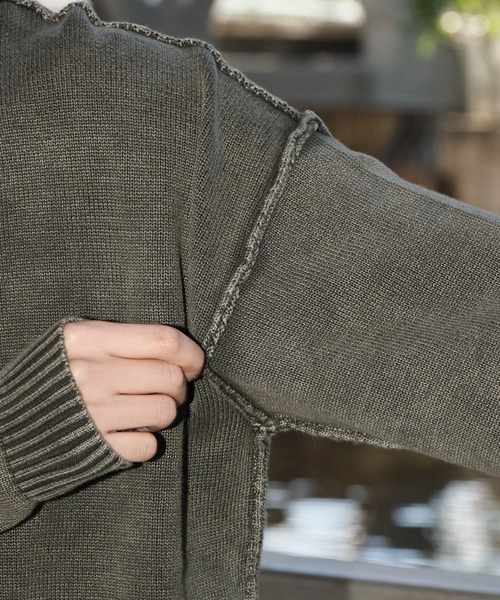 SHORT ROUND(ショートラウンド)の「SHORT ROUND/ピグメントロゴニットプルオーバー(ニット/セーター・メンズ・スミクロ/カーキ・MEDIUM/LARGE)」の13枚目の写真