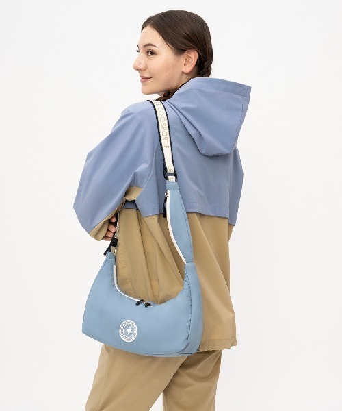 le coq sportif（ルコックスポルティフ）の「ボディバッグ（ショルダーバッグ・メンズ・ネイビー系2/ベージュ系その他/ブルー系・F）」の3枚目の写真