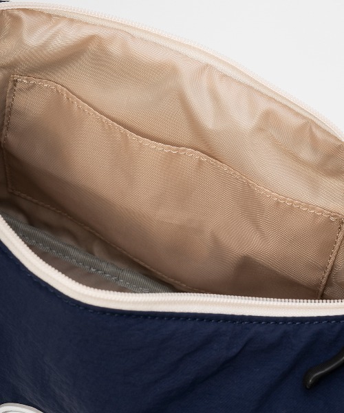 le coq sportif（ルコックスポルティフ）の「ボディバッグ（ショルダーバッグ・メンズ・ネイビー系2/ベージュ系その他/ブルー系・F）」の21枚目の写真