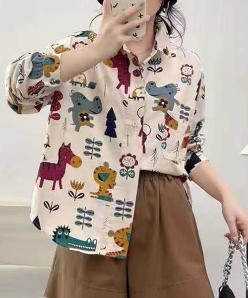 aimoha(アイモハ)の「プリント柄オーバーシャツ(シャツ/ブラウス・レディース・ベージュ/グレー/ベージュ系その他2/ライトベージュ/ベージュ系その他・FREE)」の9枚目の写真