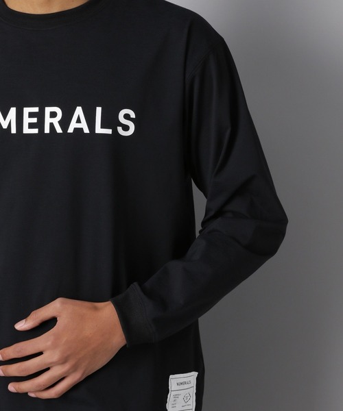 NUMERALS(ヌメラルズ)の「【NUMERALS】ストレッチロゴロングスリーブTEE(Tシャツ/カットソー・メンズ・カーキ/オフホワイト/ブラック・LARGE/MEDIUM/SMALL)」の17枚目の写真