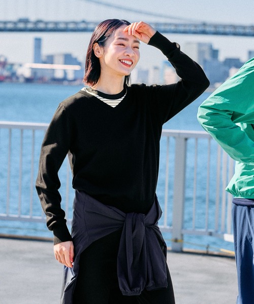 FOUND GOOD(ファウンドグッド)の「14GキレイナVネックニット(ニット/セーター・レディース・グリーン系2/イエロー系2/グレー系/ブルー系5/ベージュ/ブラック・S/M/L)」の2枚目の写真