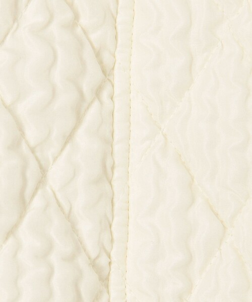 MICO COULIER（ミコクリエ）の「エンボスキルトジャケット（ブルゾン・レディース・オフホワイト/ネイビー・38）」の15枚目の写真