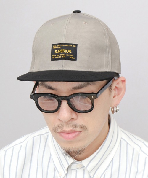 A.M.S.(エーエムエス)の「撥水 ムラ染風 ワッシャーナイロン 平つば ベースボールキャップ(キャップ・メンズ・ブラック/グレイッシュベージュ/ライトグレー/ブラック系その他/グレー系その他・FREE)」の4枚目の写真
