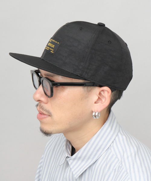 A.M.S.（エーエムエス）の「撥水 ムラ染風 ワッシャーナイロン 平つば ベースボールキャップ（キャップ・メンズ・ブラック/グレイッシュベージュ/ライトグレー・FREE）」の10枚目の写真