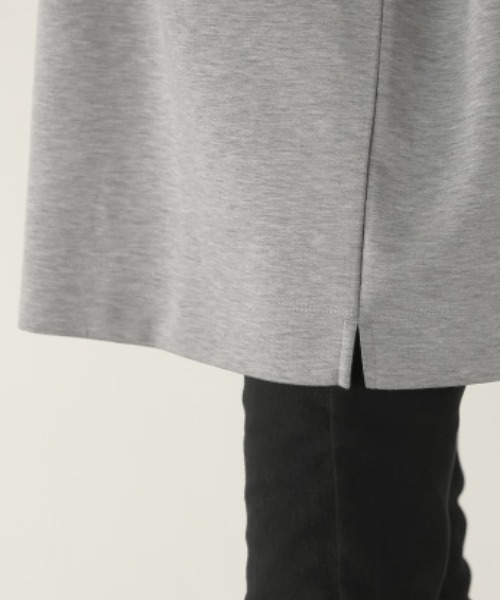 HUG.U（ハグユー）の「とろける極のび ポンチ Tシャツ 半袖ver.（Tシャツ/カットソー・レディース・グレイッシュブルー/ライトグレー/ホワイト/ミント/グレイッシュベージュ/ブラック/スモークピンク・FREE）」の8枚目の写真