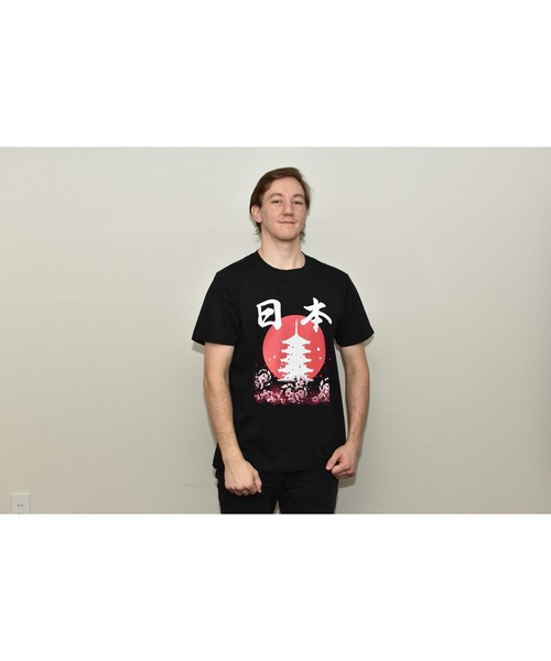 JIN plus(ジンプラス)の「日の丸と塔 JINプラス半袖Tシャツ(Tシャツ/カットソー・メンズ・ブラック系その他4/ホワイト系その他3/ブラック系その他2/ブラック系その他/ブラック系その他5・X-LARGE/LARGE/MEDIUM/SMALL/XX-LARGE)」の6枚目の写真