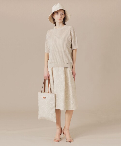 MACKINTOSH LONDON(マッキントッシュ ロンドン)の「【婦人画報掲載】【BIBURY FLOWER】バイブリーフラワージャカードスカート(スカート・レディース・ベージュ/ブルー・36/38)」の4枚目の写真