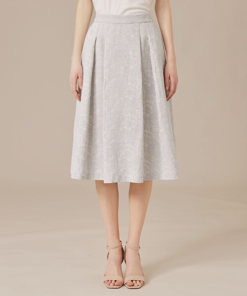 MACKINTOSH LONDON(マッキントッシュ ロンドン)の「【婦人画報掲載】【BIBURY FLOWER】バイブリーフラワージャカードスカート(スカート・レディース・ベージュ/ブルー・36/38)」の5枚目の写真