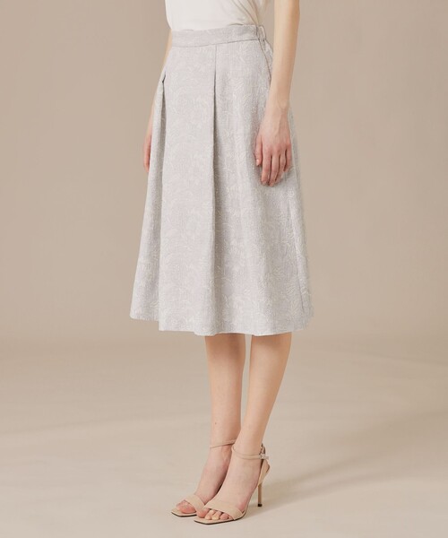 MACKINTOSH LONDON(マッキントッシュ ロンドン)の「【婦人画報掲載】【BIBURY FLOWER】バイブリーフラワージャカードスカート(スカート・レディース・ベージュ/ブルー・36/38)」の6枚目の写真