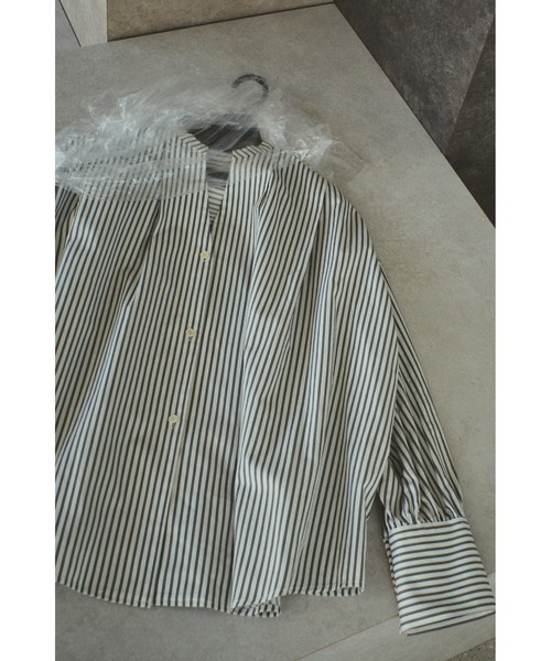 Flowing tunic tops フローイングチュニックトップス（シャツ