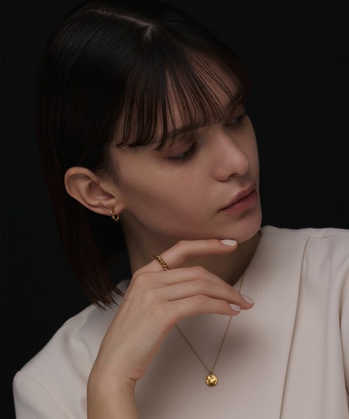 CENE(セネ)の「【CENE】セネ/タイニーツイストピアス(ピアス(両耳用)・レディース・ゴールド/シルバー・FREE)」の16枚目の写真
