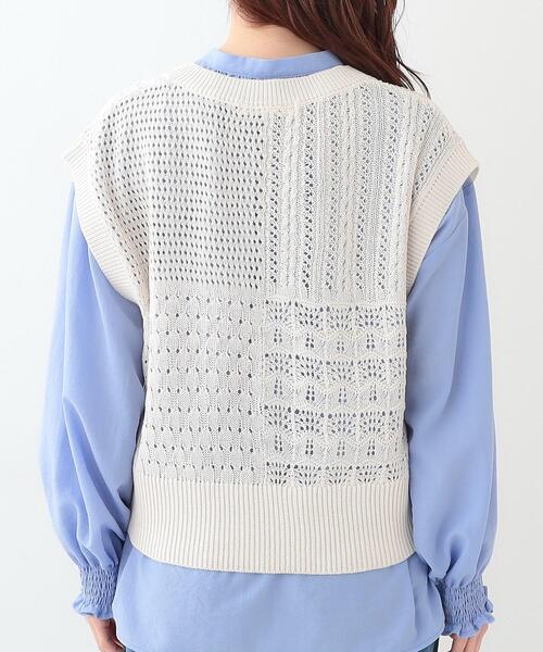 Cutie Blonde（キューティーブロンド）の「パッチワーク風 編み地切替えニットベスト（ベスト・レディース・オフホワイト/チャコールグレー・00）」の13枚目の写真