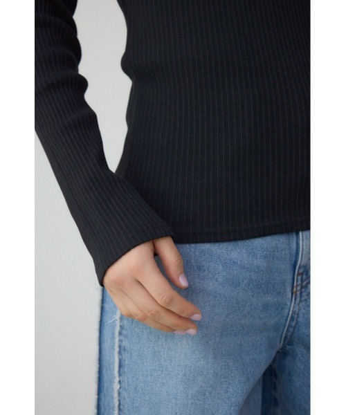 AZUL by moussy（アズールバイマウジー）の「ダイヤネック長袖リブトップス（Tシャツ/カットソー・レディース・ベージュ/ブラック/オフホワイト・SMALL/MEDIUM）」の21枚目の写真