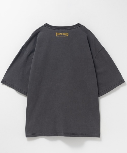 THRASHER（スラッシャー）の「THRASHER GAME LOGO S/S PIGMENT TEE /スラッシャーゲームロゴショートスリーブピグメントTシャツ（Tシャツ/カットソー・メンズ・ブルー/ブラック系2/ブラック/ブラウン/ピンク/ブラック系3/ブラック系1・L/M）」の19枚目の写真