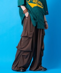 a.p.o.v.（エーピーオービー）の「a.p.o.v. スーパーワイドドレープニープリーツスウェットカーゴパンツ（カーゴパンツ）」