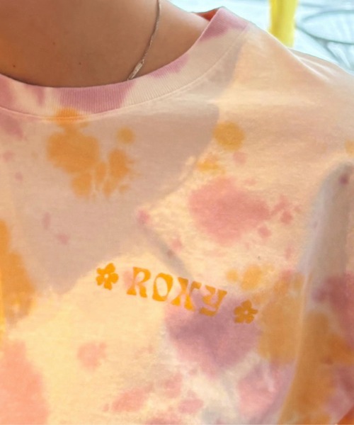 ROXY(ロキシー)の「SUMMER DREAMS /ロキシーバックプリントタイダイ柄半袖Tシャツ(Tシャツ/カットソー・レディース・オレンジ/ミント/ブルー・LARGE/MEDIUM/SMALL)」の21枚目の写真
