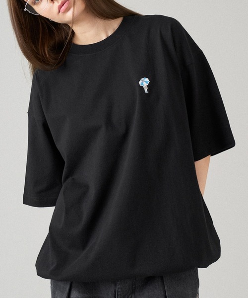 ONCILY（オンシェリー）の「ASSORT DRAW CODE T-SHIRT / アソートドローコードTシャツ（Tシャツ/カットソー・メンズ・ネイビー/ホワイト系4/オフホワイト/ホワイト系3/ブラック系その他/ブラック系その他3/グレー/ネイビー系/ホワイト系1/ホワイト系2/ブラック/ブラック系その他2/ホワイト系/イエロー/ピンク/ブルー/トップグレー/ホワイト系5/アイボリー/ライトホワイト/ブルー系その他/チャコールグレー/ナチュラル・SMALL/MEDIUM/LARGE）」の13枚目の写真