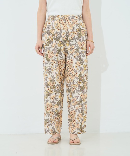 collex（コレックス）の「ボタニカルプリントパンツ（その他パンツ・レディース・イエロー/ネイビー・フリー）」の15枚目の写真