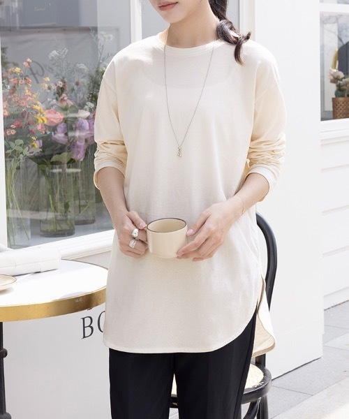 Doux Belle(ドゥーベル)の「サイドスリット長袖カットソー(Tシャツ/カットソー・レディース・アイボリー/ブラック/グレー・MEDIUM)」の19枚目の写真