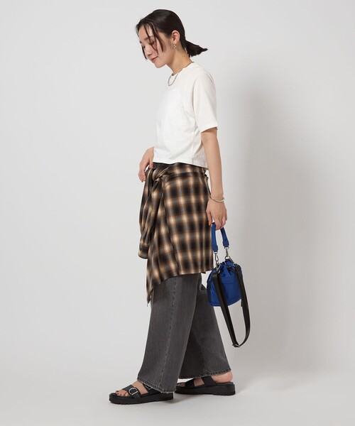 CELINE オリーブグリーン クロップドTシャツ クロップド CELINE(セリーヌ) トップス(レディース) - 海外通販