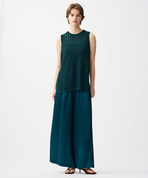 uncrave(アンクレイヴ)の「シースルーケーブルニット ノースリーブトップス(ニット/セーター・レディース・ブラック系/ダークグリーン系/ホワイト系/ブラウン系・F)」の8枚目の写真