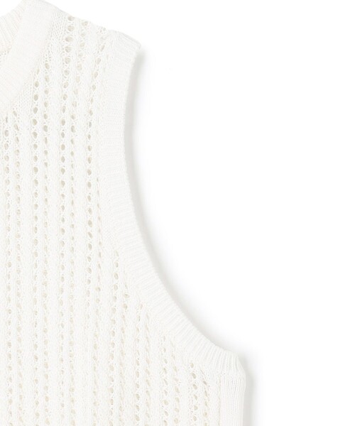uncrave(アンクレイヴ)の「シースルーケーブルニット ノースリーブトップス(ニット/セーター・レディース・ブラック系/ダークグリーン系/ホワイト系/ブラウン系・F)」の22枚目の写真