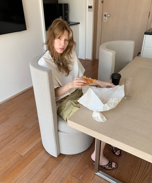 LONSLAN（ロンスラン）の「【LONSLAN】VネックオーバーTシャツ（Tシャツ/カットソー・レディース・ブラック/ホワイト/ネイビー・M）」の5枚目の写真